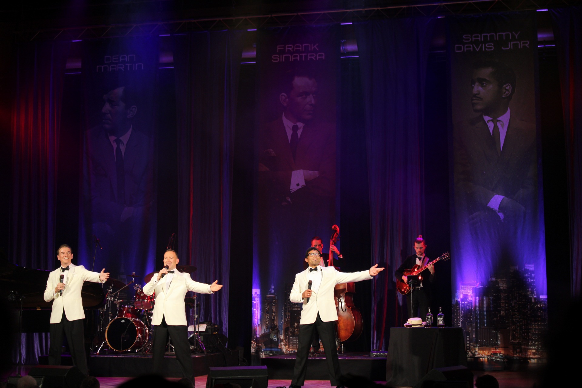 Rat Pack - Swingin' At The Sands