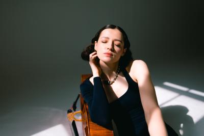 Anastasia Kobekina-c-Johanna-Berghorn-Sony-Music-Entertainment