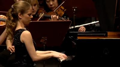 GRIEG, Piano Concerto in A minor (op.16) - Julia Fischer